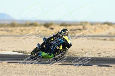 media/Dec-07-2025-CVMA (Sun) [[3e7d2de5dc]]/Race 18-Formula Twins-Formula 40 UL/